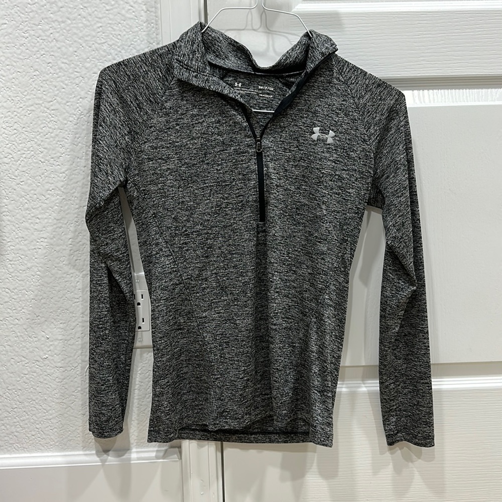 Long sleeve Under Armour half zip
